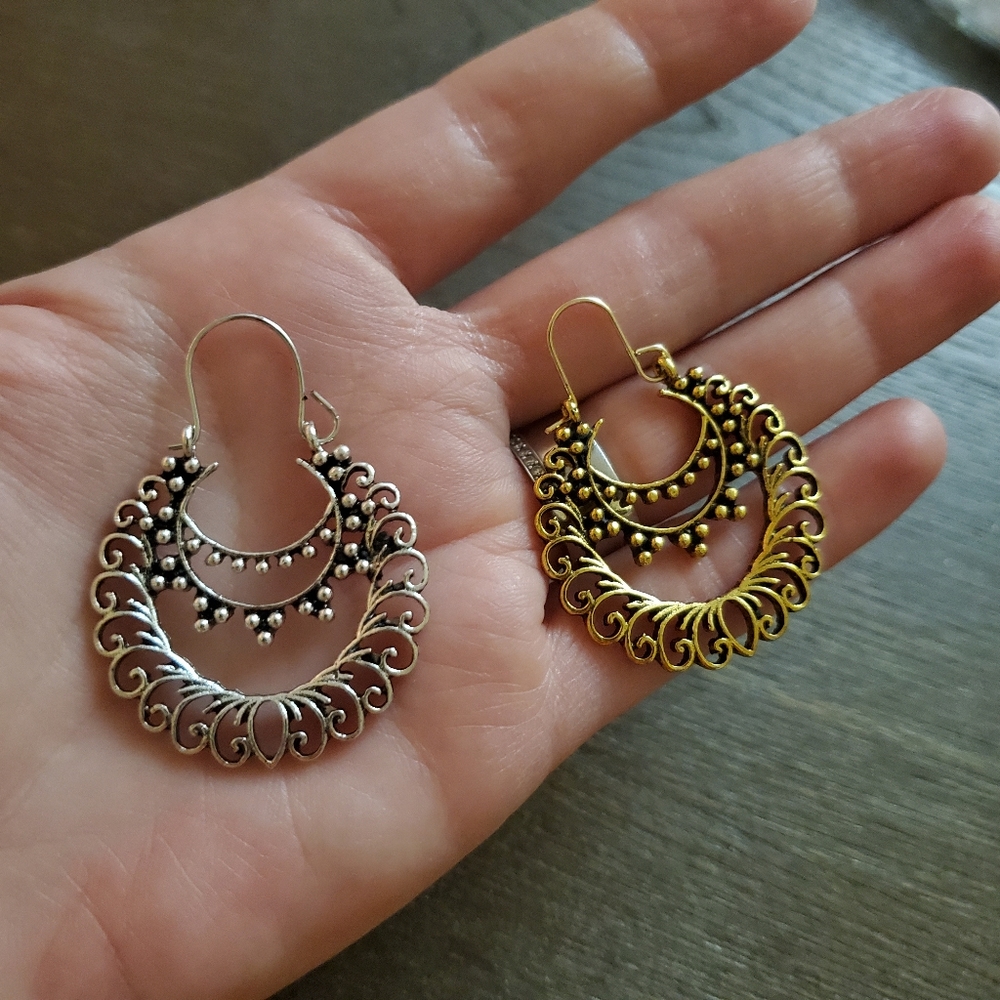 Tibatyan Gypsy Indian Round Boho Hoop Earrings - Picture 2 of 3